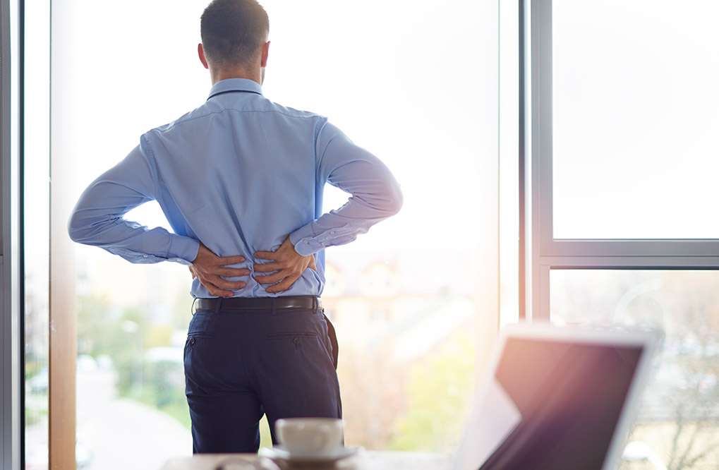 Você sabe o que é vício postural? Saiba como melhorar a postura